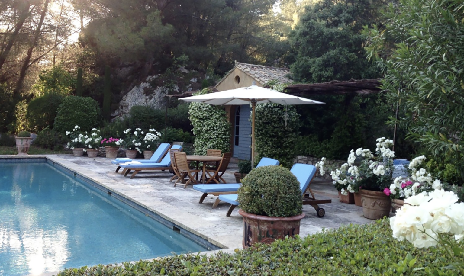 mas de baraquet pool area