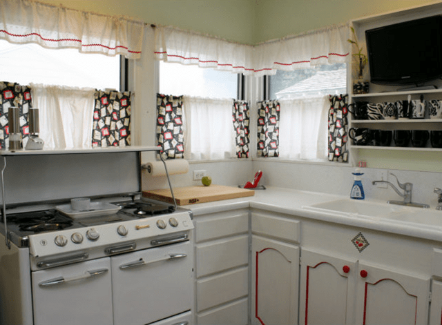 We Bought a Little Cottage….Kitchen Reveal!