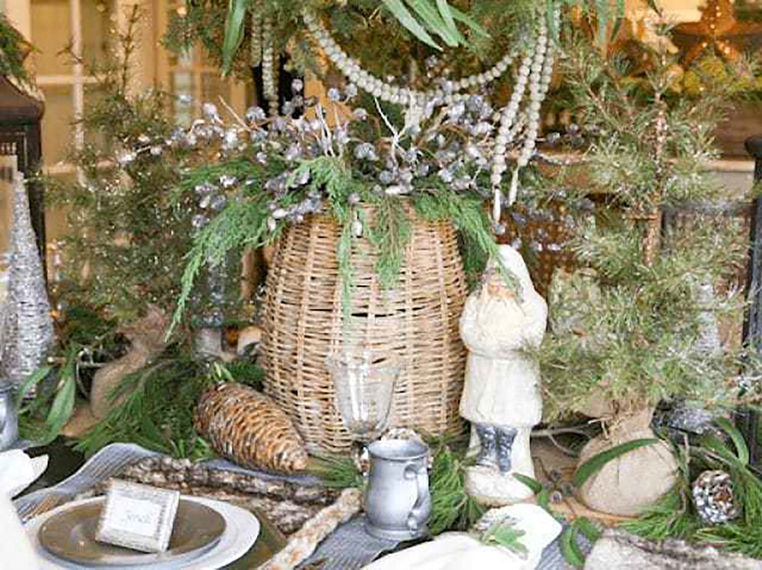 Cindy Hattersley Designed Christmas table 2014
