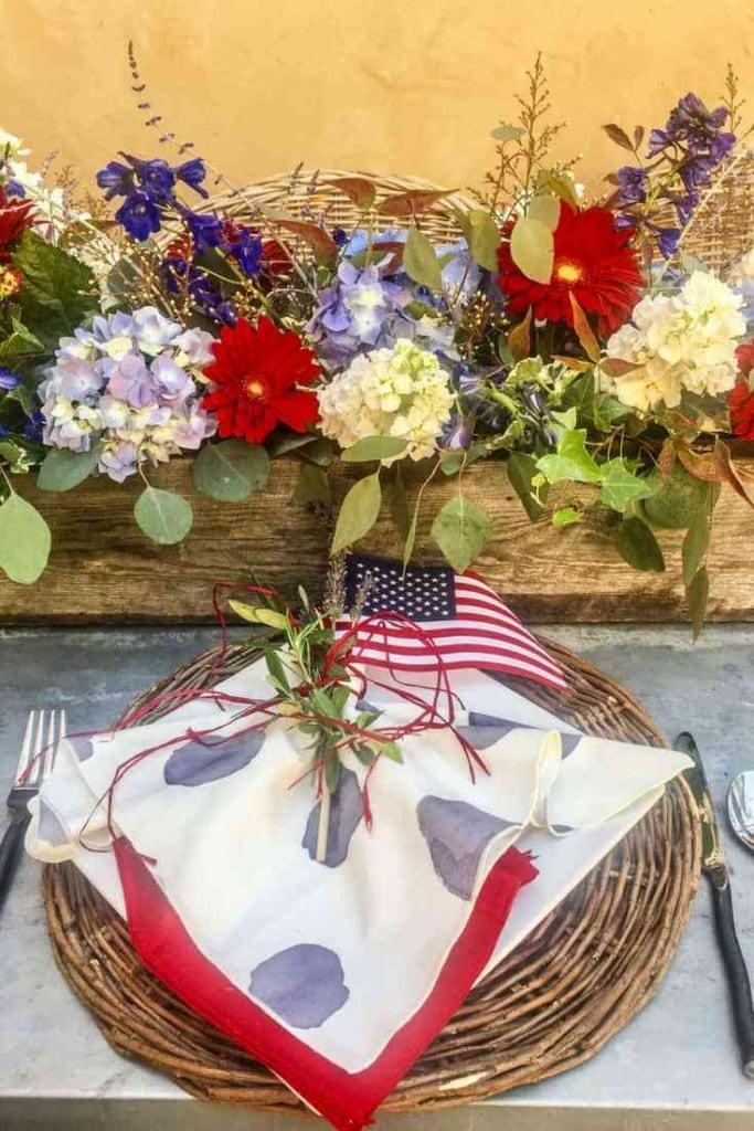 patriotic tablescape