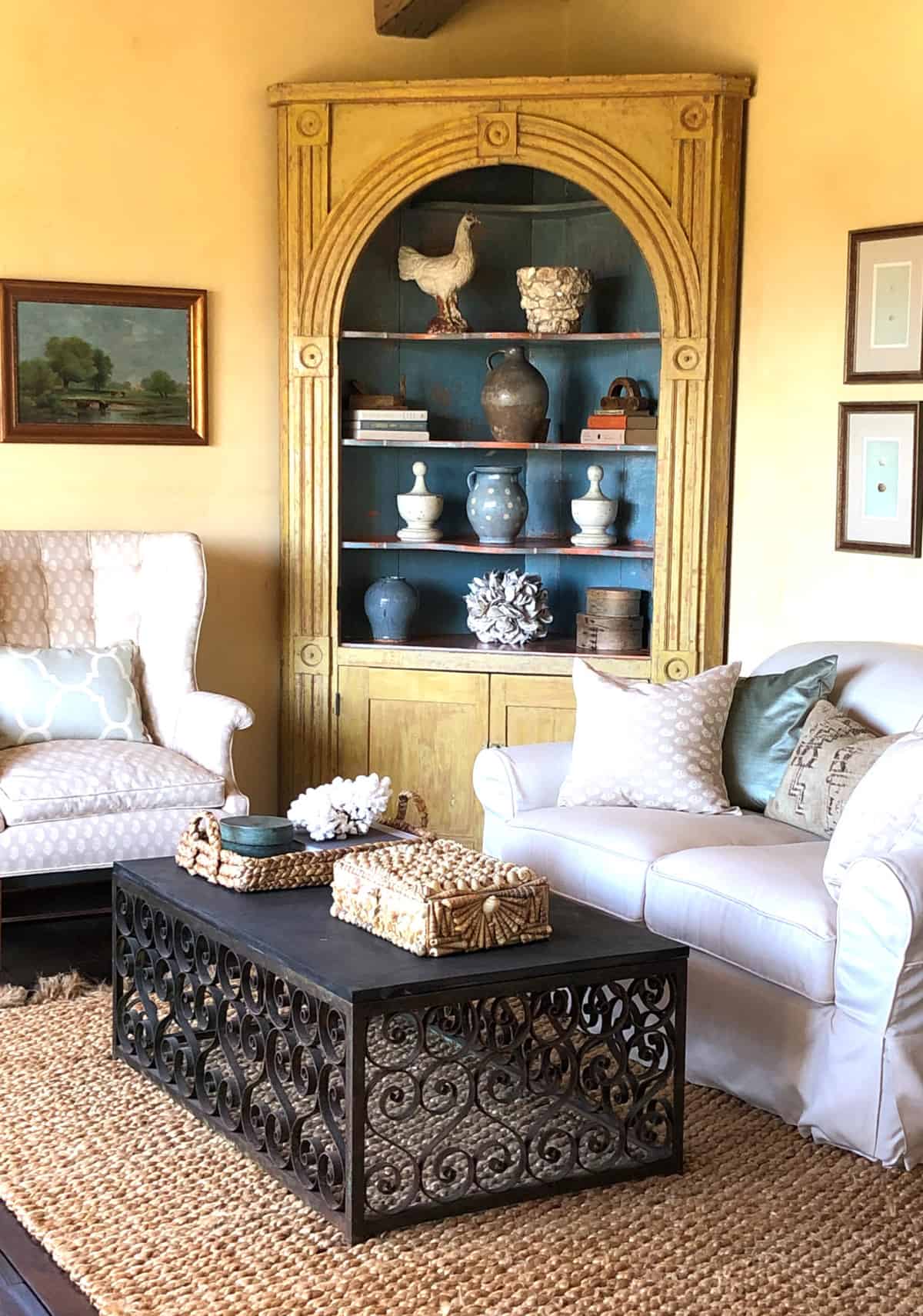 sitting area master bedroom