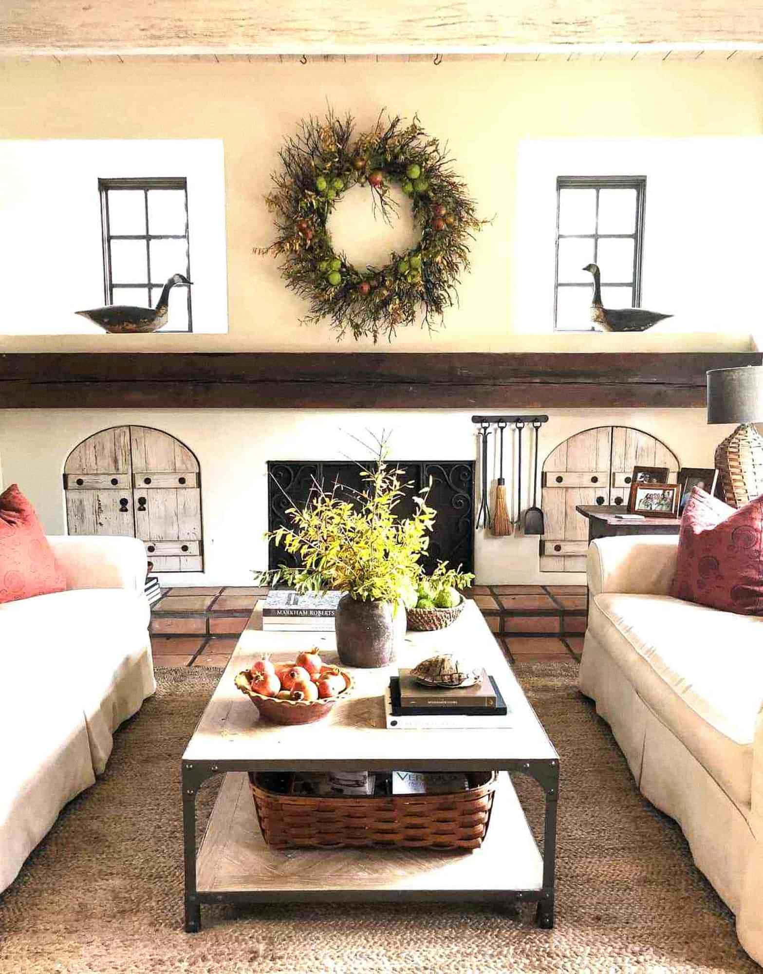 fall mantle four ways