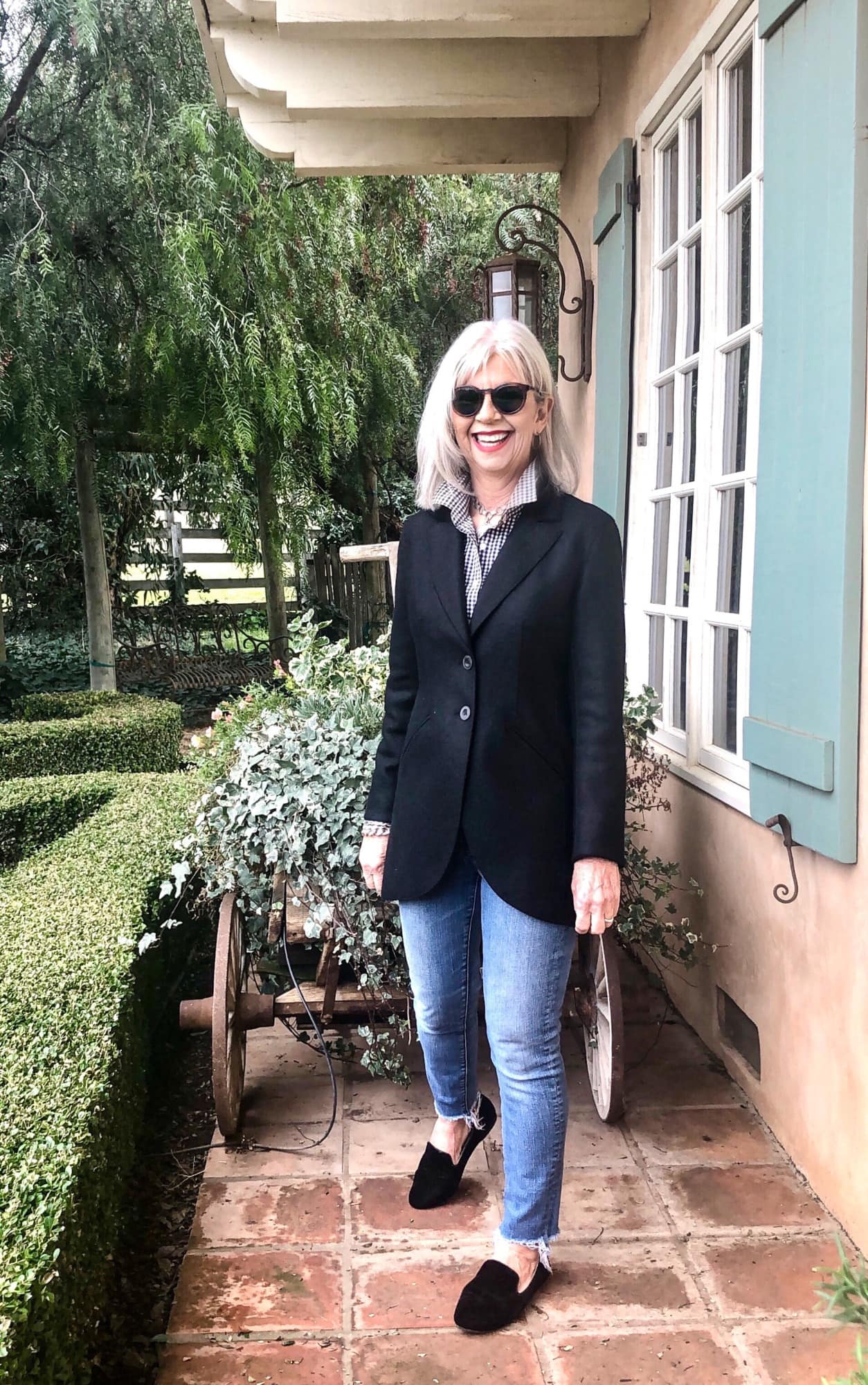 cindy hattersley in Peruvian Connection Black Blazer and Jeans
