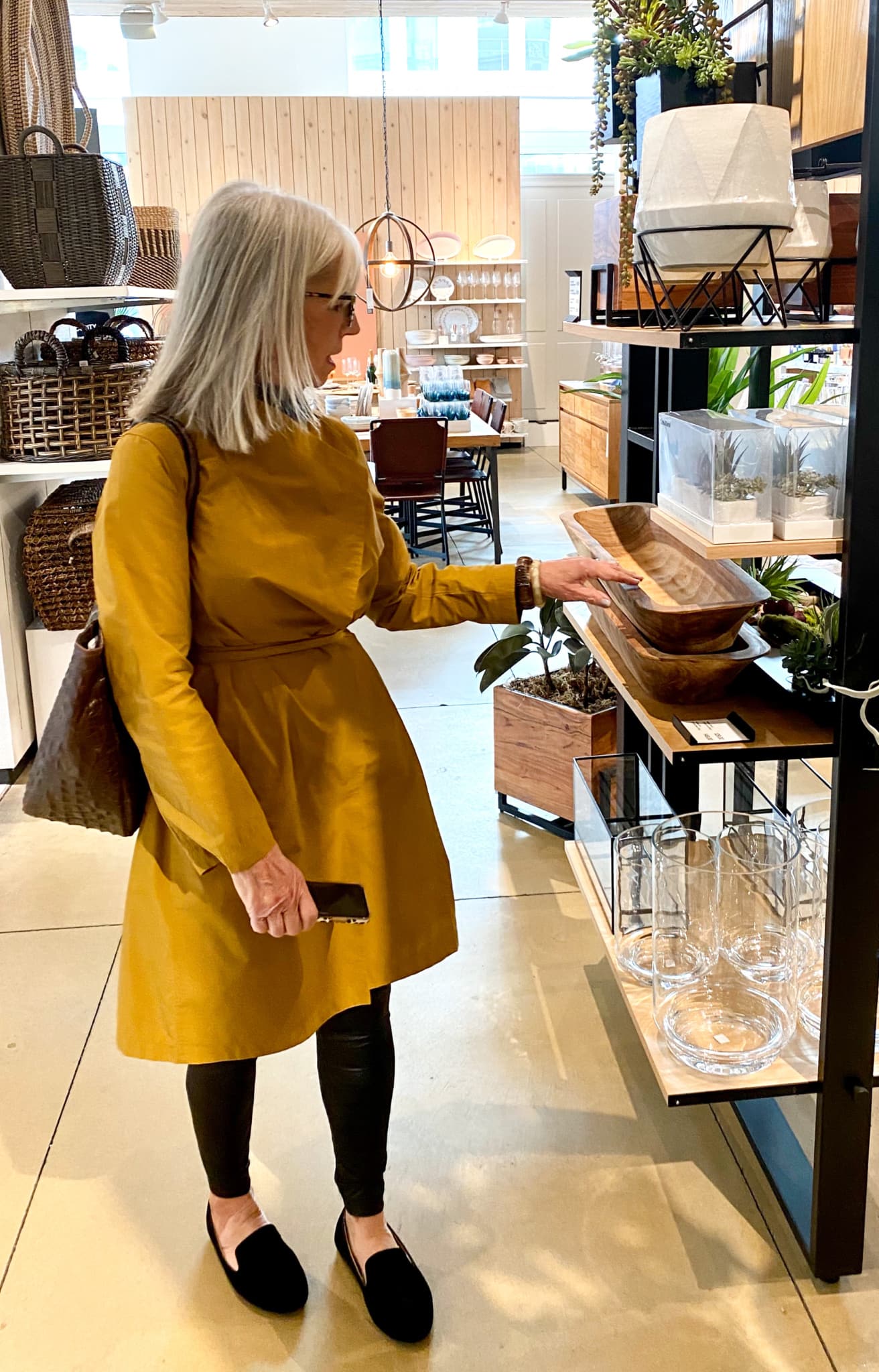 cindy hattersley in eileen fisher in crate and barrel