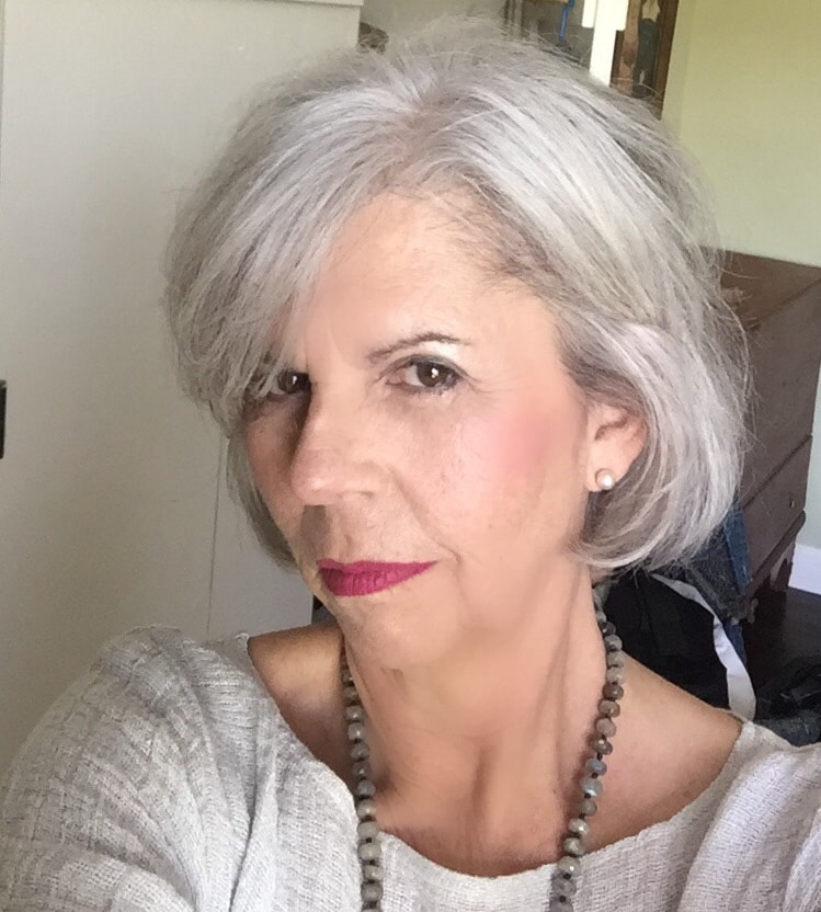 Makeup Tips and Tricks for Mature Women with Gray Hair - Cindy Hattersley  Design