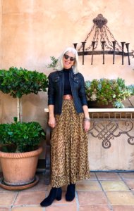 cindy hattersley in free people leopard skirt and turtleneck