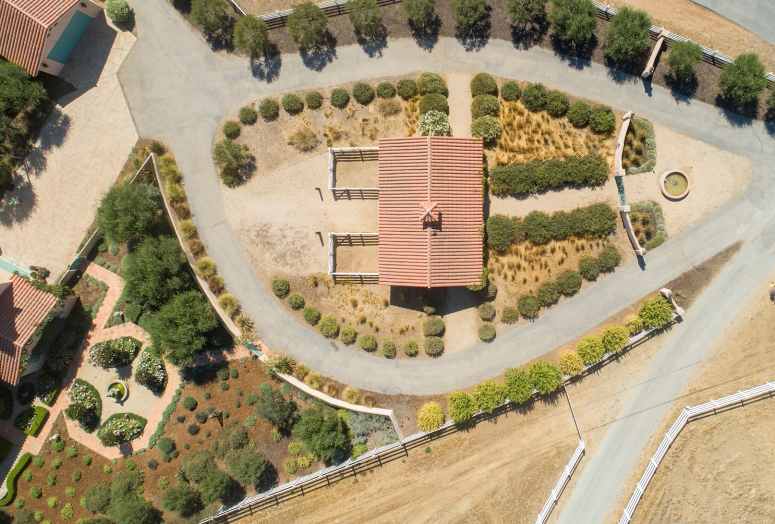 cindy hattersleys barn-for sale