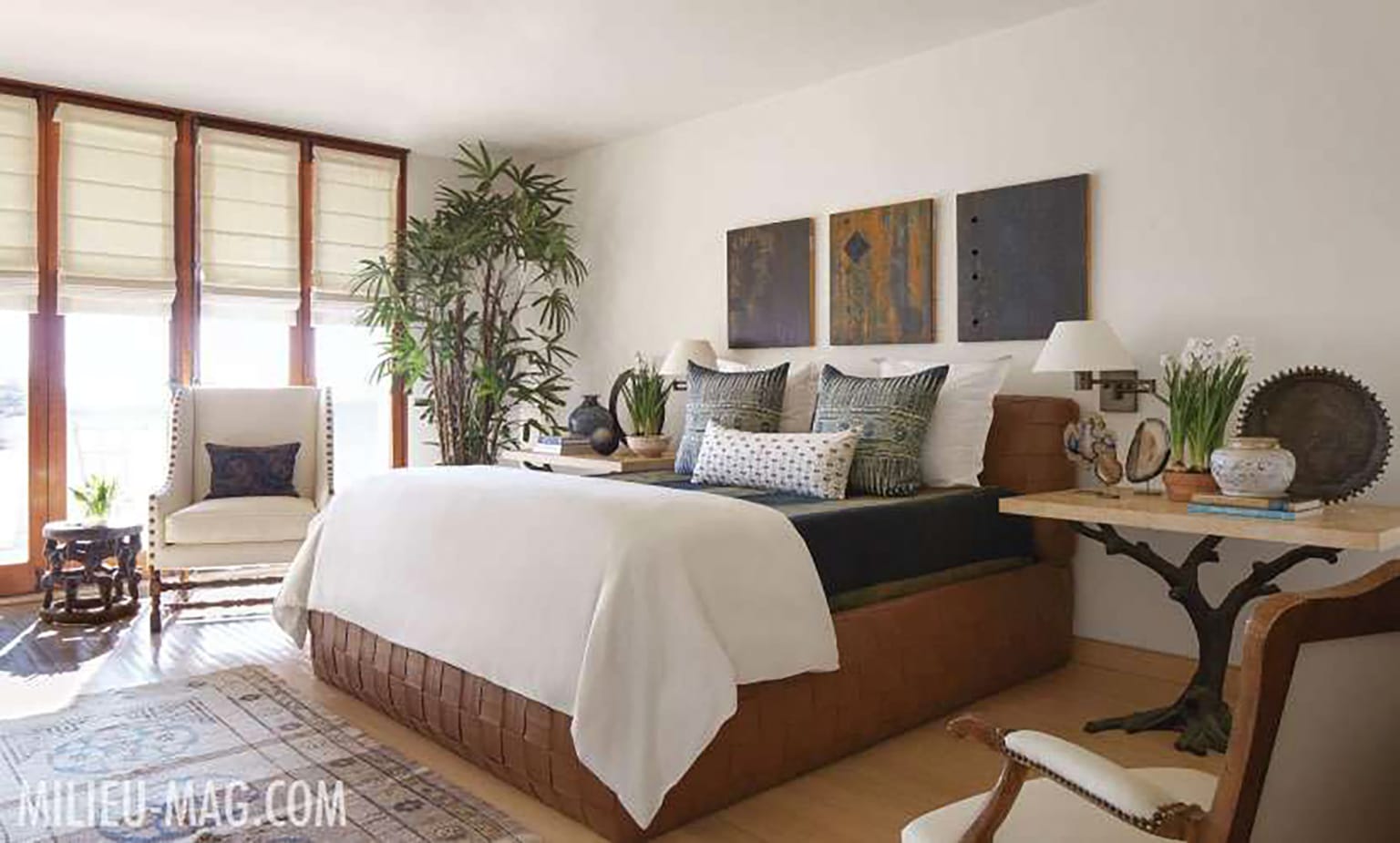 Richard Hallberg designed bedroom in Milieu via Cindy Hattersley's blog 