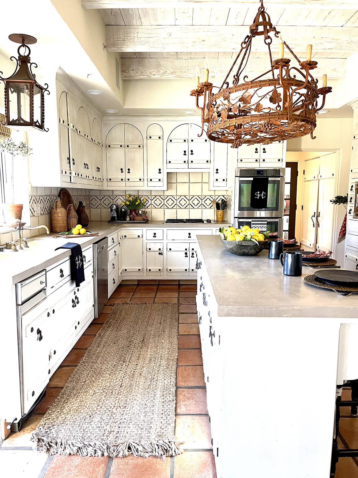 cindy hattersley's spanish colonial kitchen