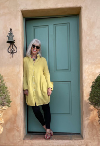 CINDY HATTERSLEY IN COMFY USA & ARTEMIS MULES