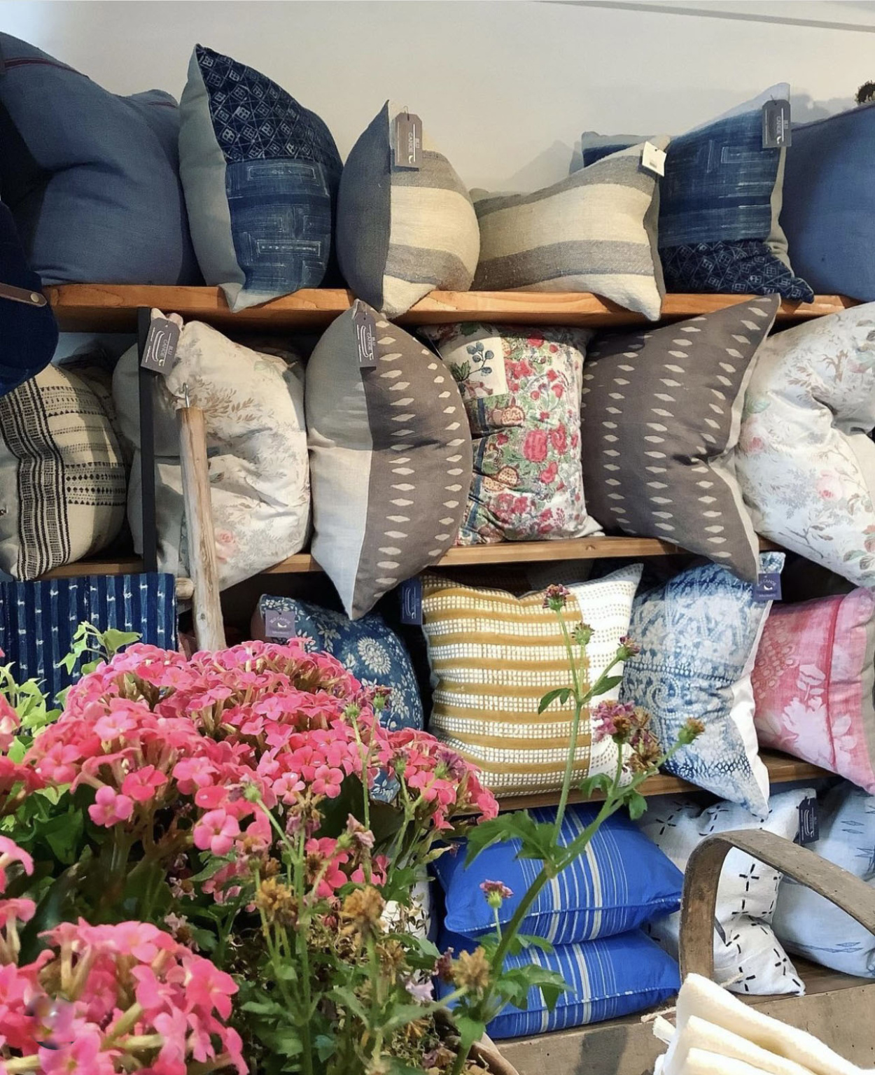 the blu canoe shop