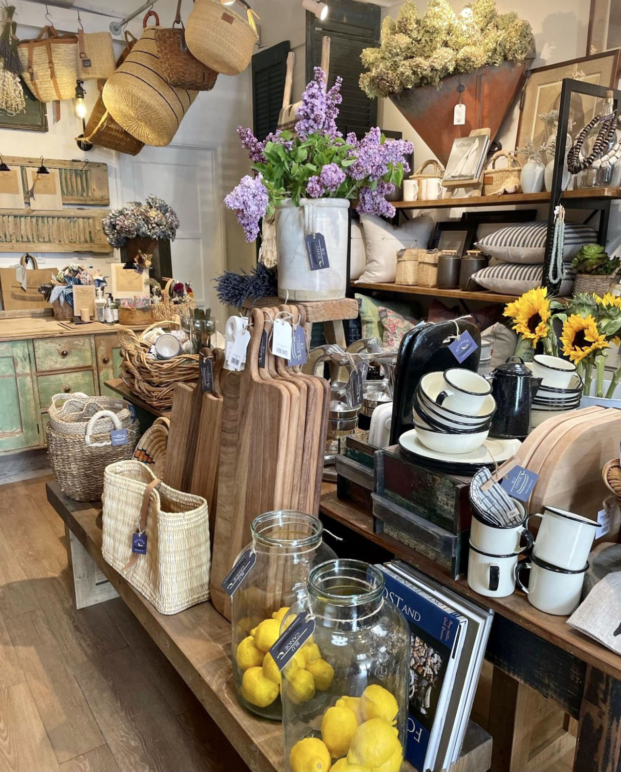 the blu canoe shop