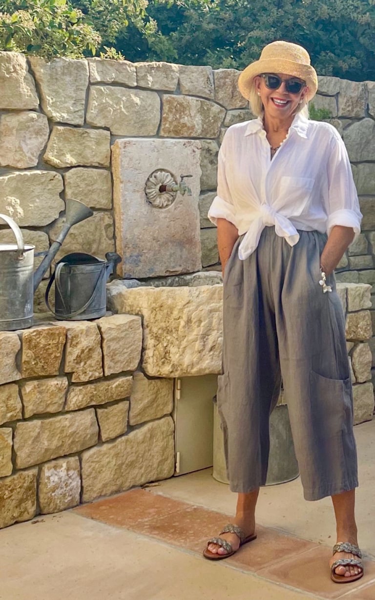 White Shirt Linen Pants & Helen Kaminski hat