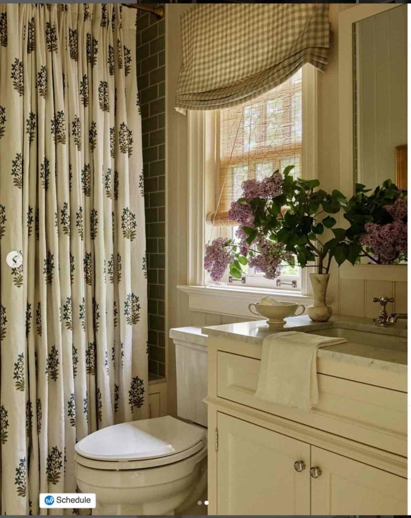 Small bath designed by Hageman Homes Interiors