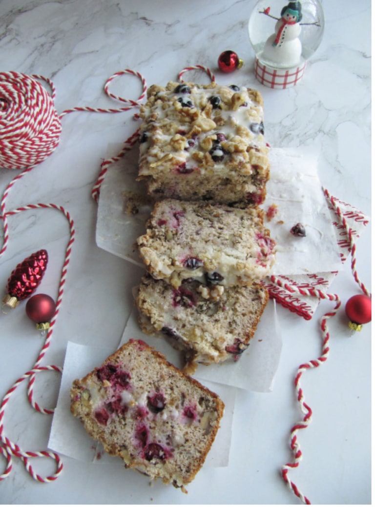 pine-cone-and-acorns-cranberry-walnut-bred