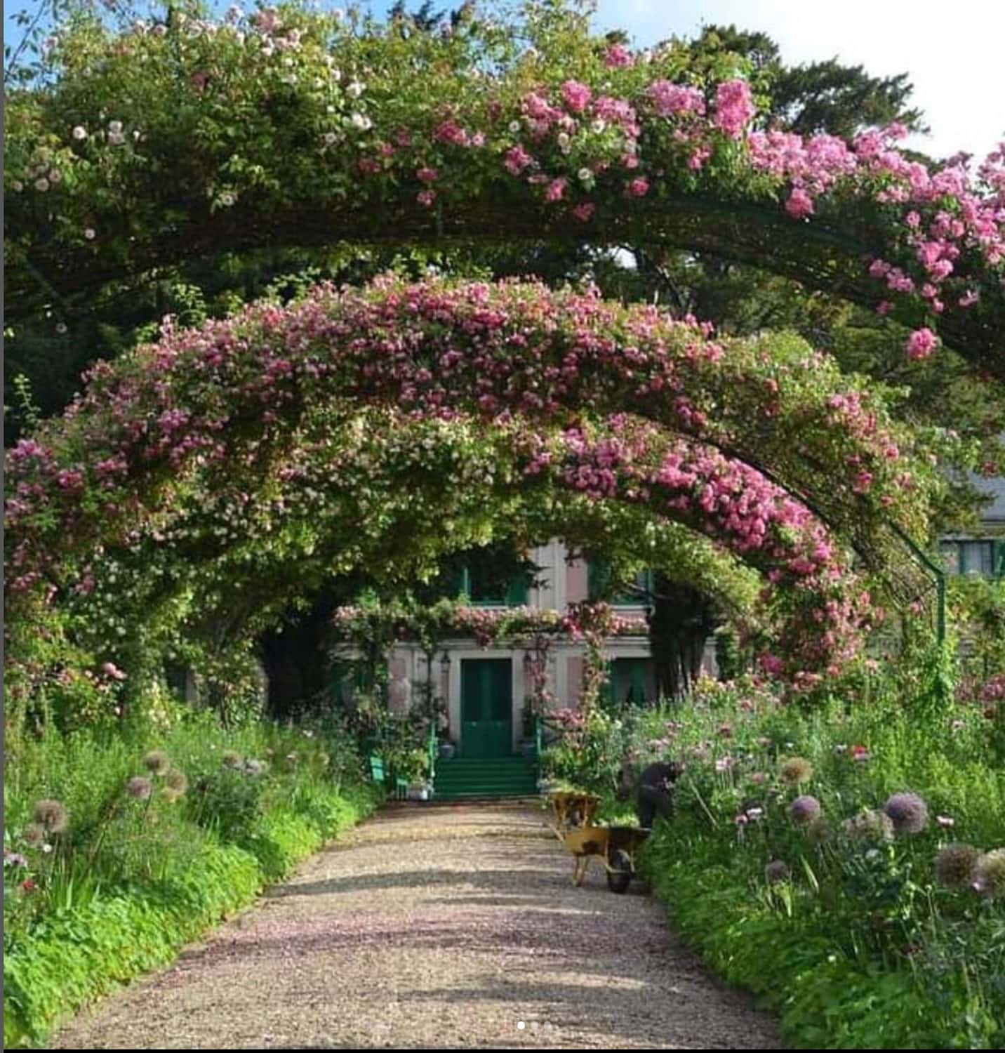 Monet's Garden via European Garden Designs