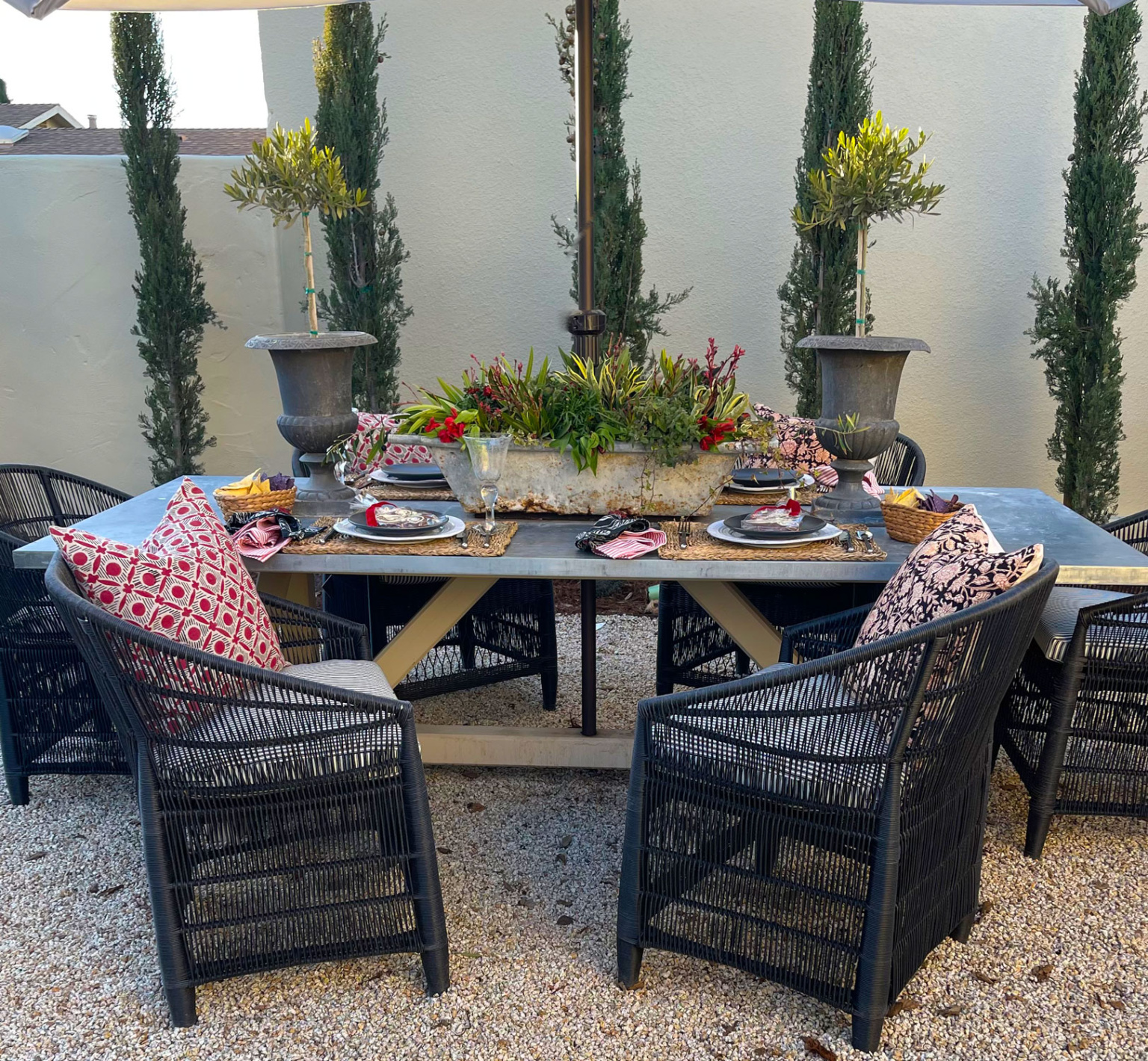 how to throw a simple galentines outdoor gathering