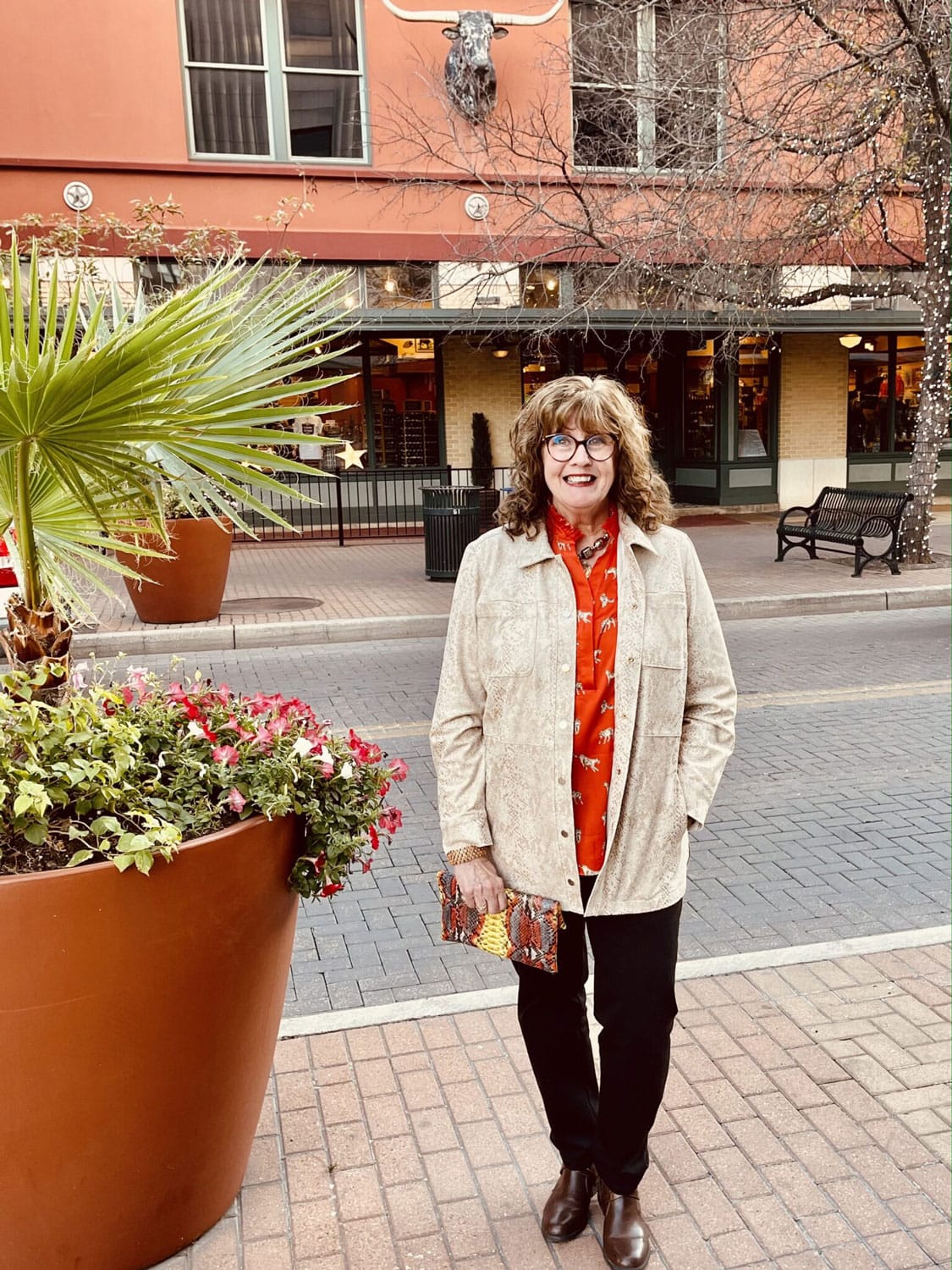 Pamela Lutrell a Stylish 68 year old blogger with a heart as big as Texas