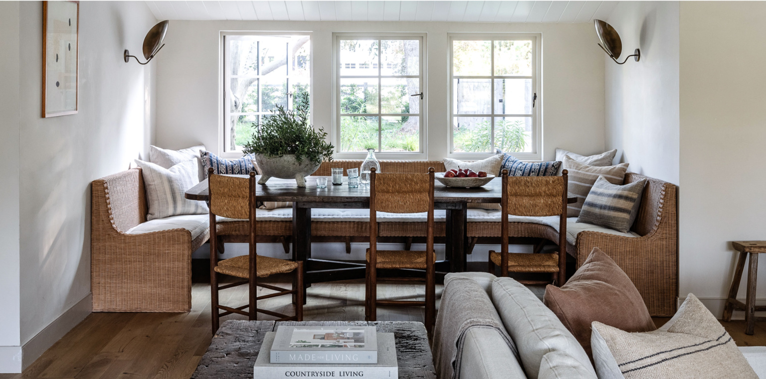 AMBER-INTERIORS-WICKER-BANQUETTE
