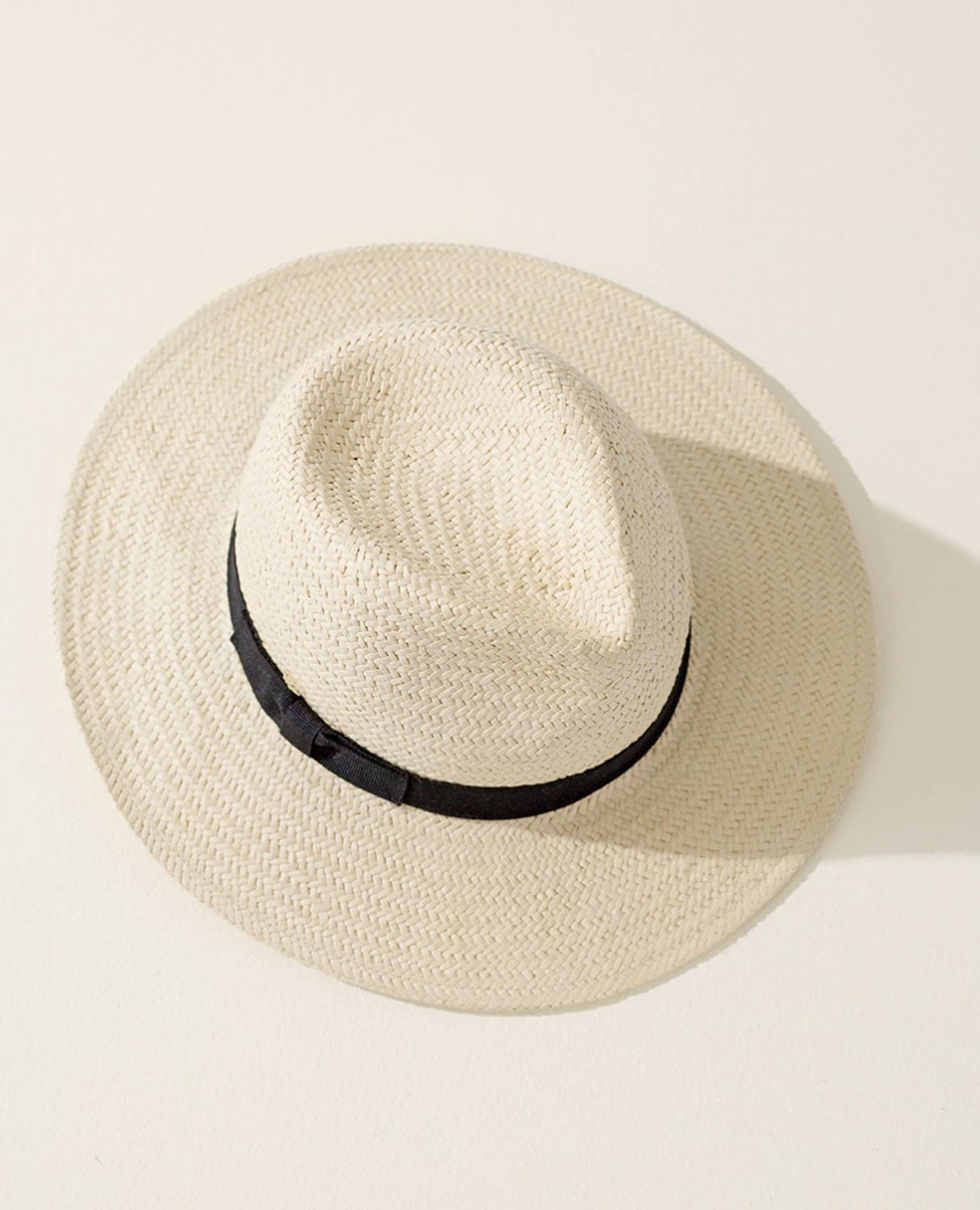 chicos-white-straw-hat-with-black-trim