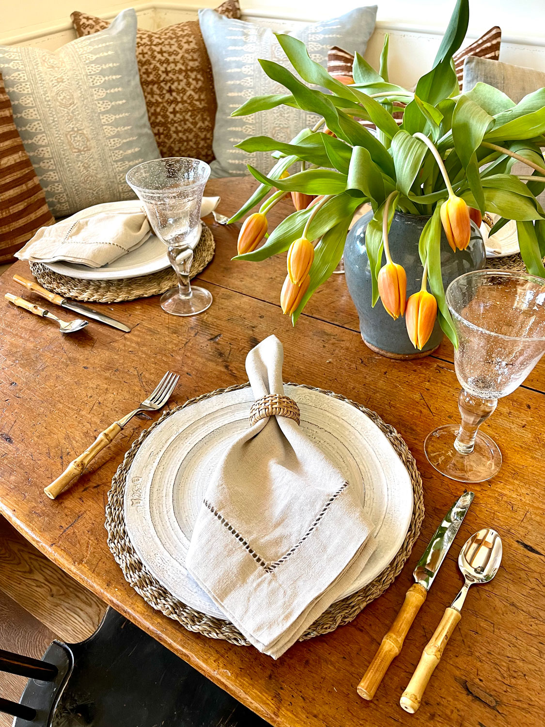 cindy hattersley's kitchen table set for summer