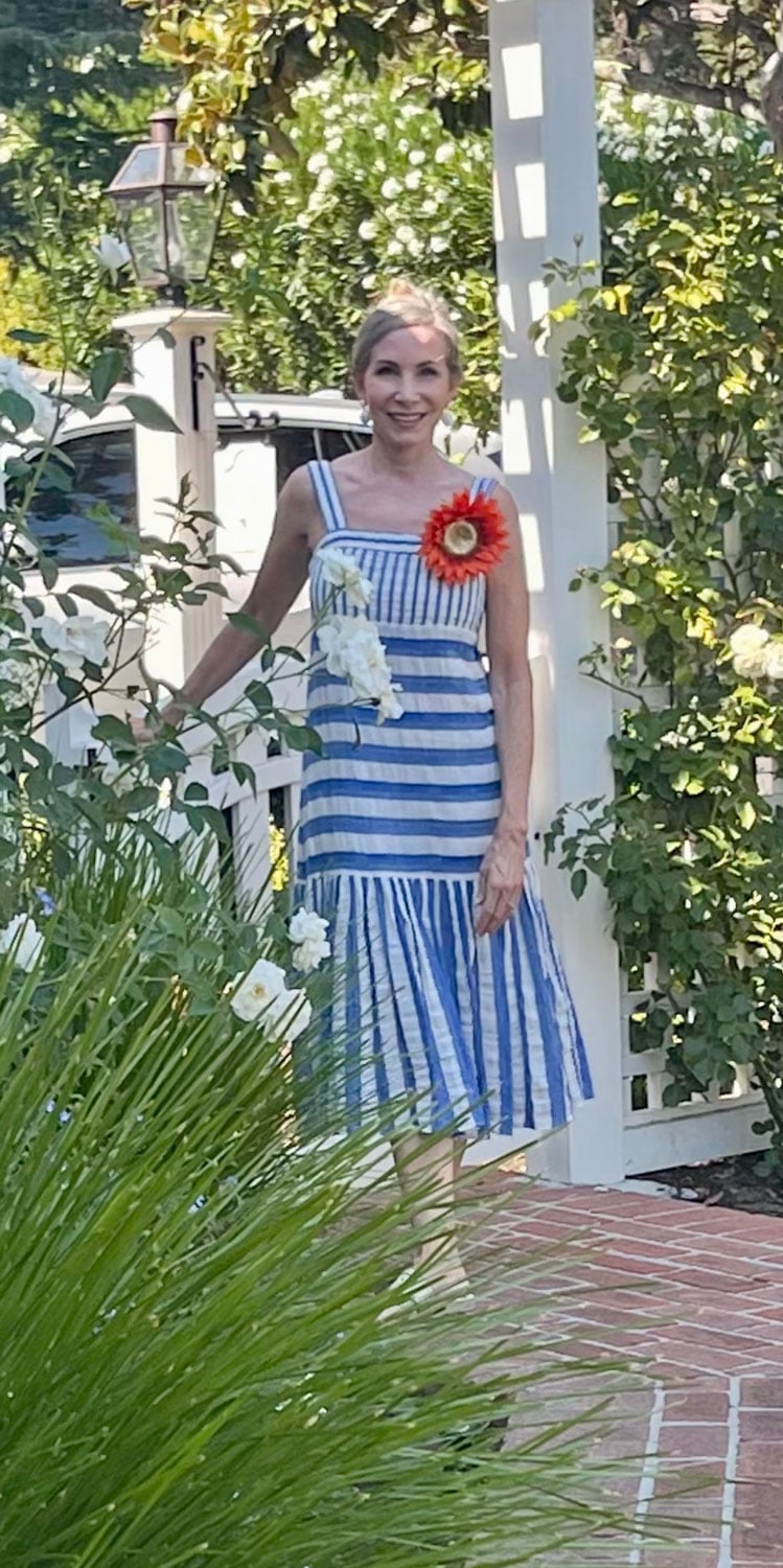 juliet-russel-at-garden-gate