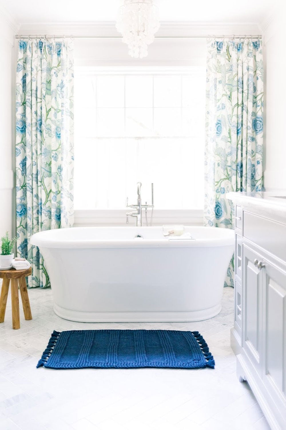 make-mine-a-spritzer-tub-area-