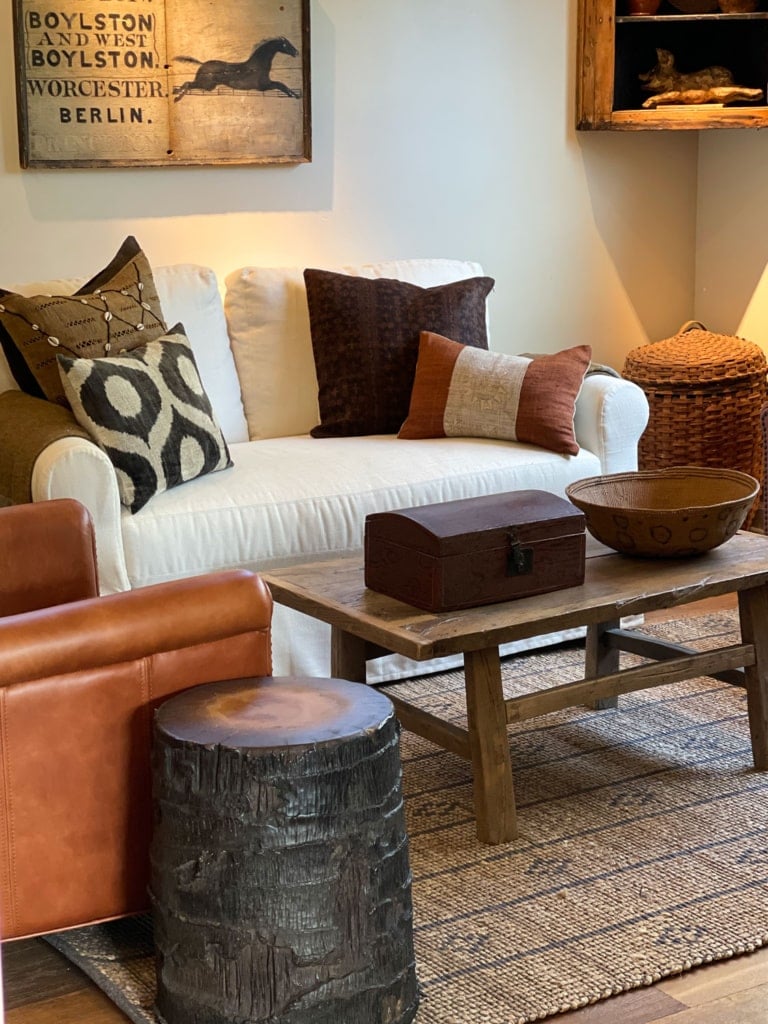 seating-area-den-closeup-cindy hattersley design