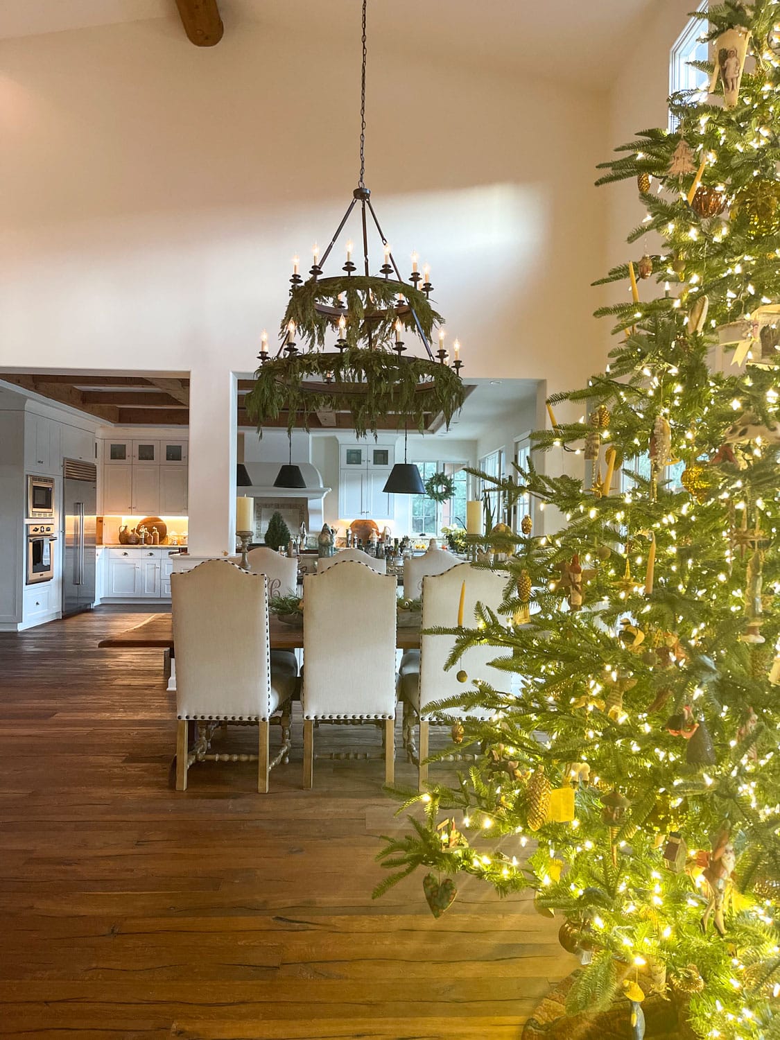 dining-area-kitchen-christmas cindy hattersley design