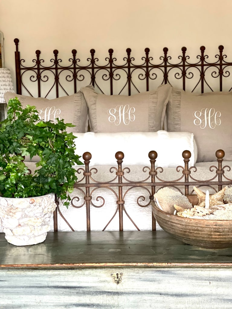 cindy hattersley's primary bedroom bed
