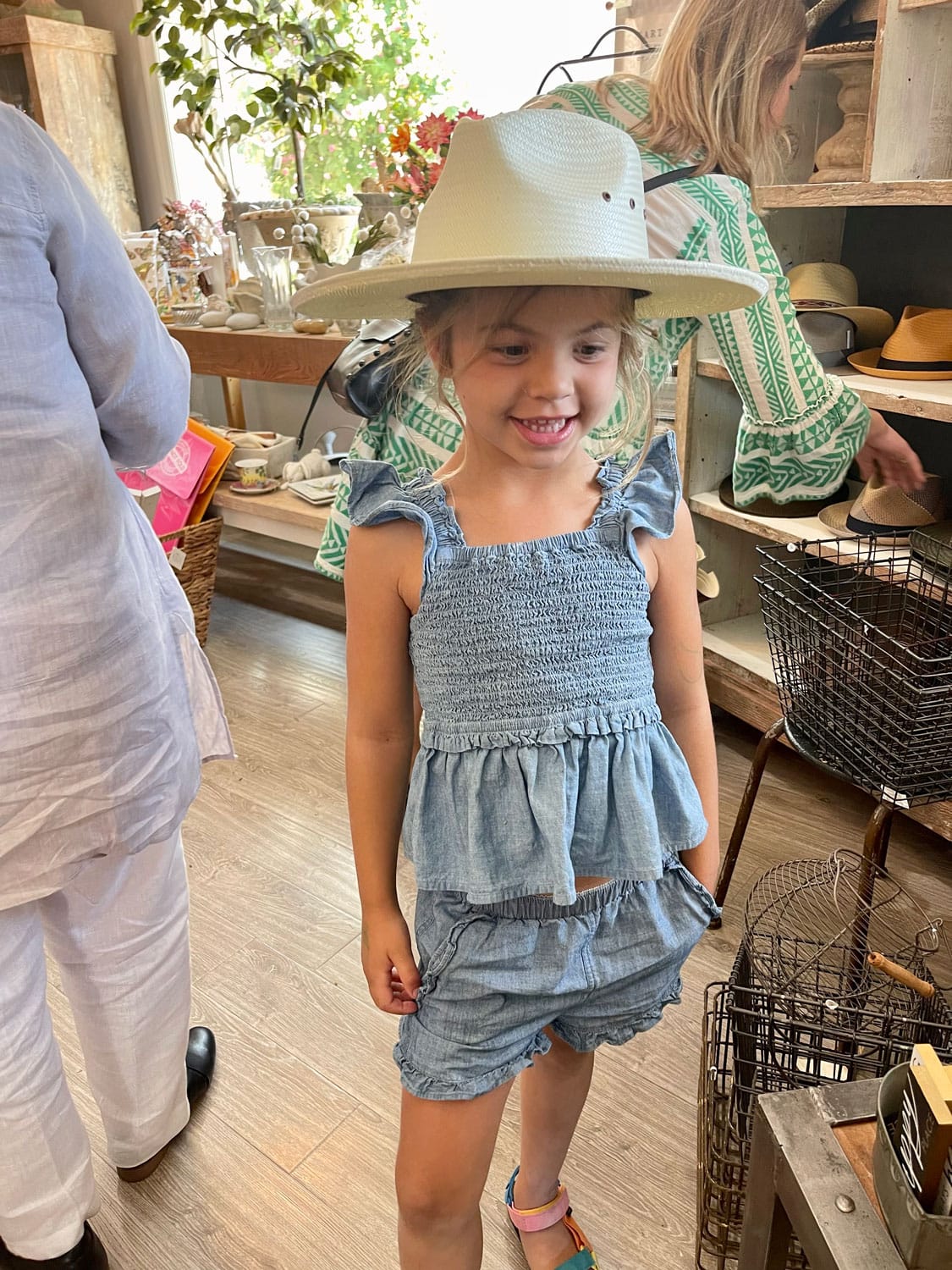 summer shopping Avec Mois Decor
