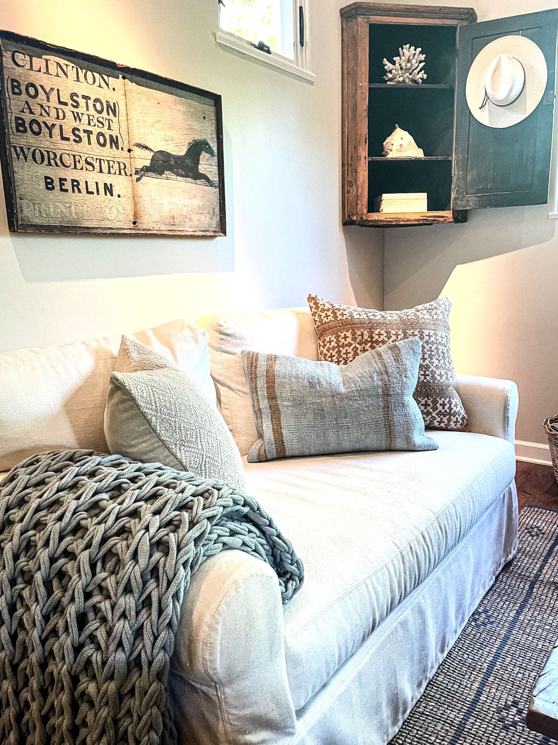 CINDY HATTERSLEYS DEN WITH POTTERY BARN THROW