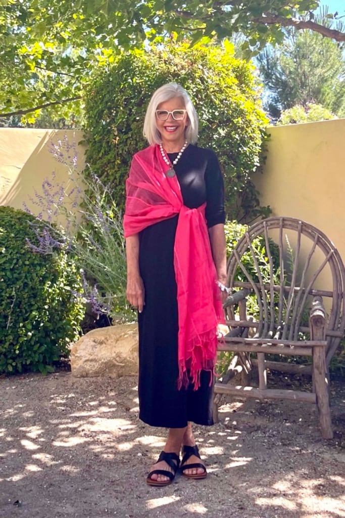 cindy hattersley in dylan t shirt dress and scarf