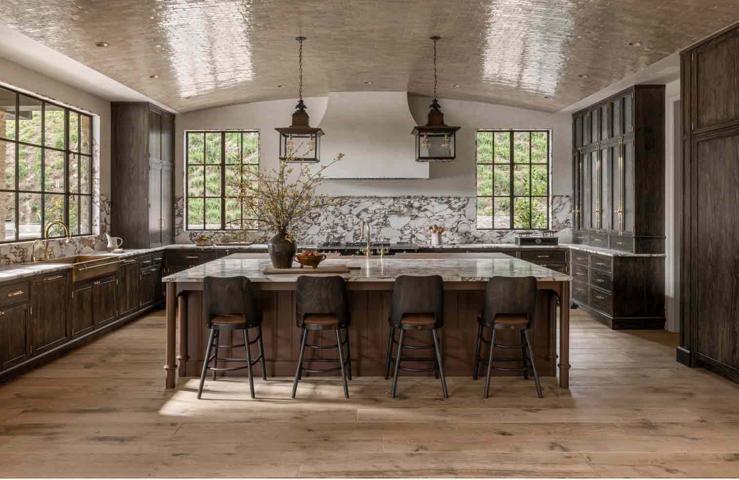 Amber Interiors Kitchen with heavily veined counters