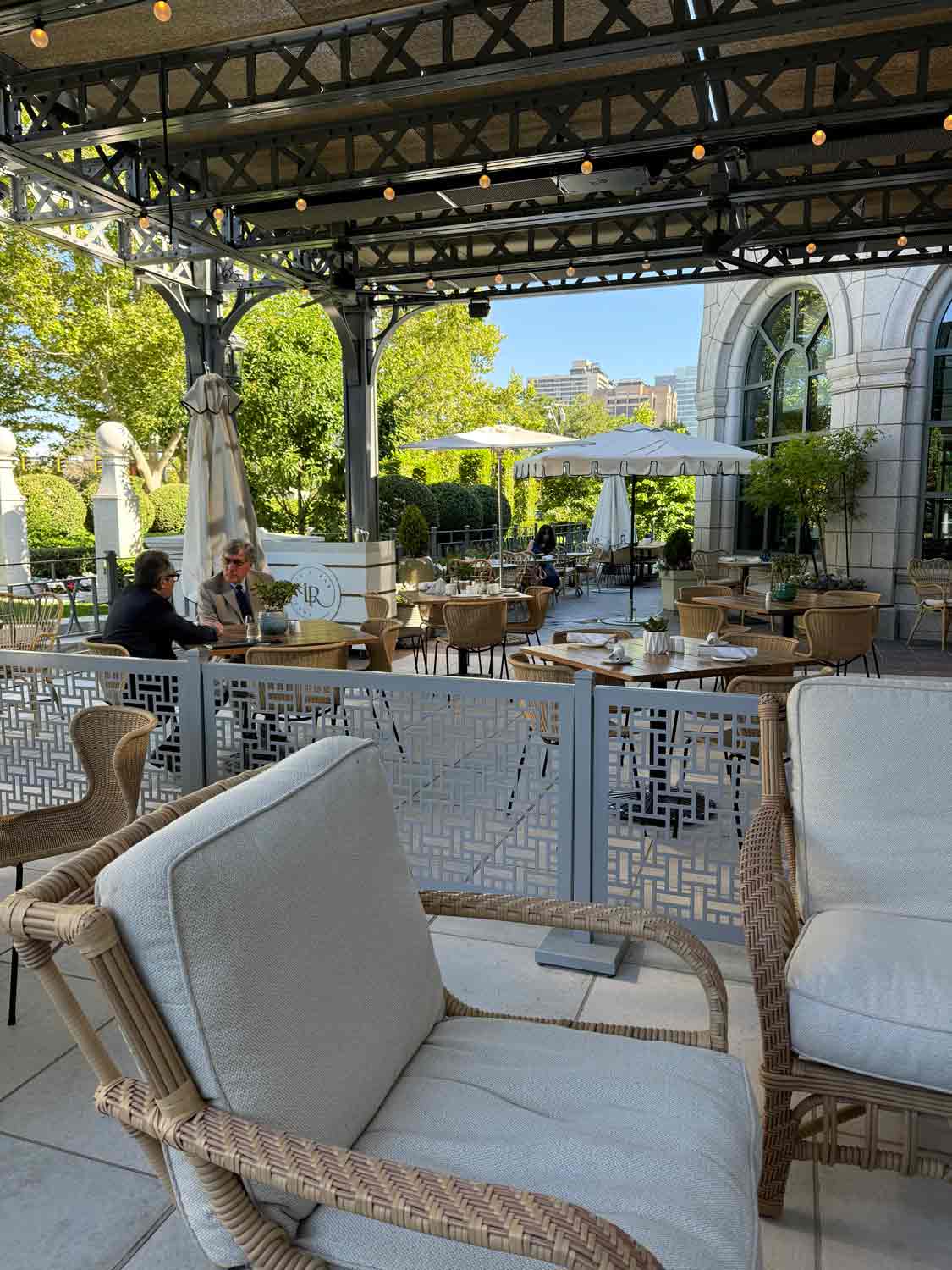 hotel grand american laurel restaurant outdoor dining