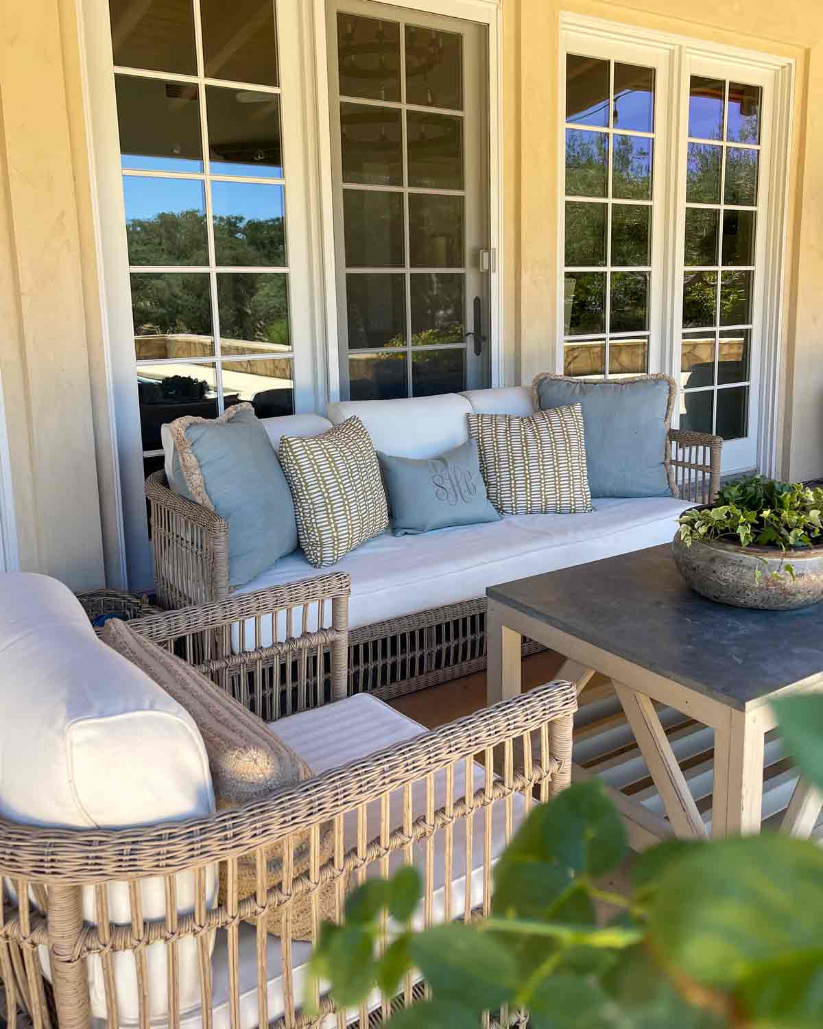 ballard designs sofa and lounge chairs