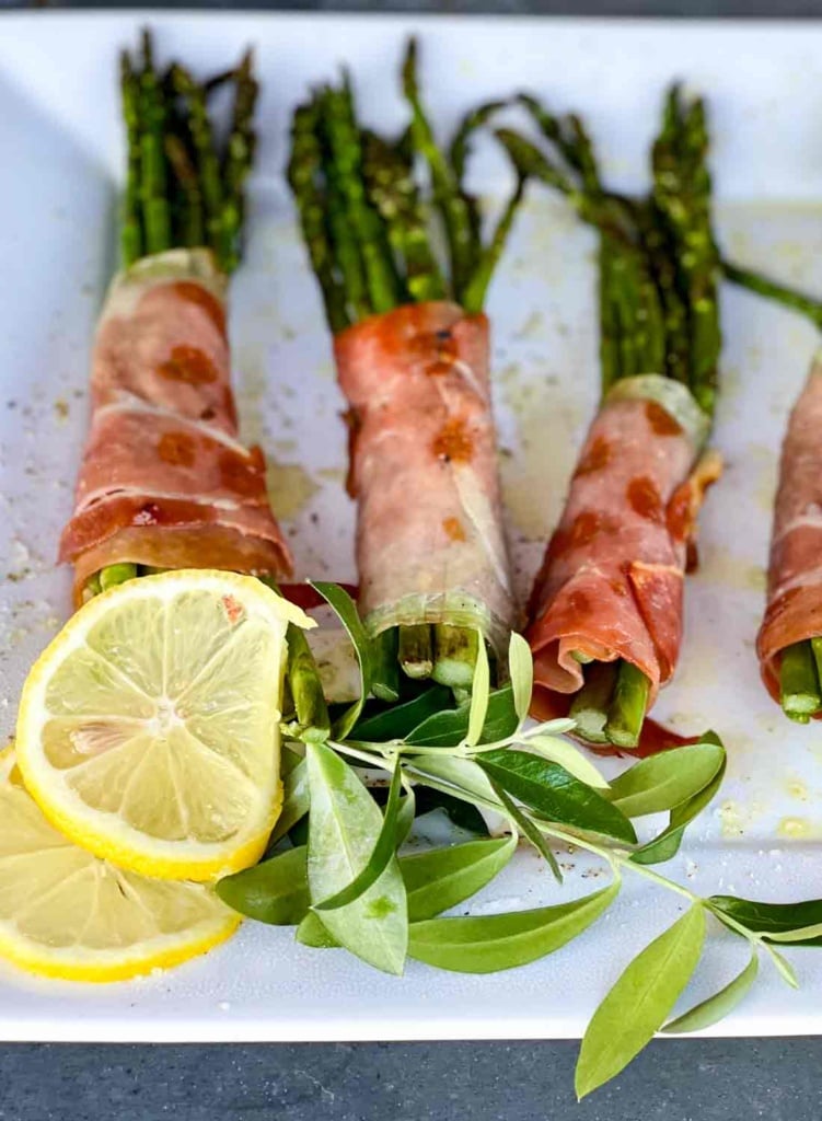 Grilled Asparagus with proscuitto
