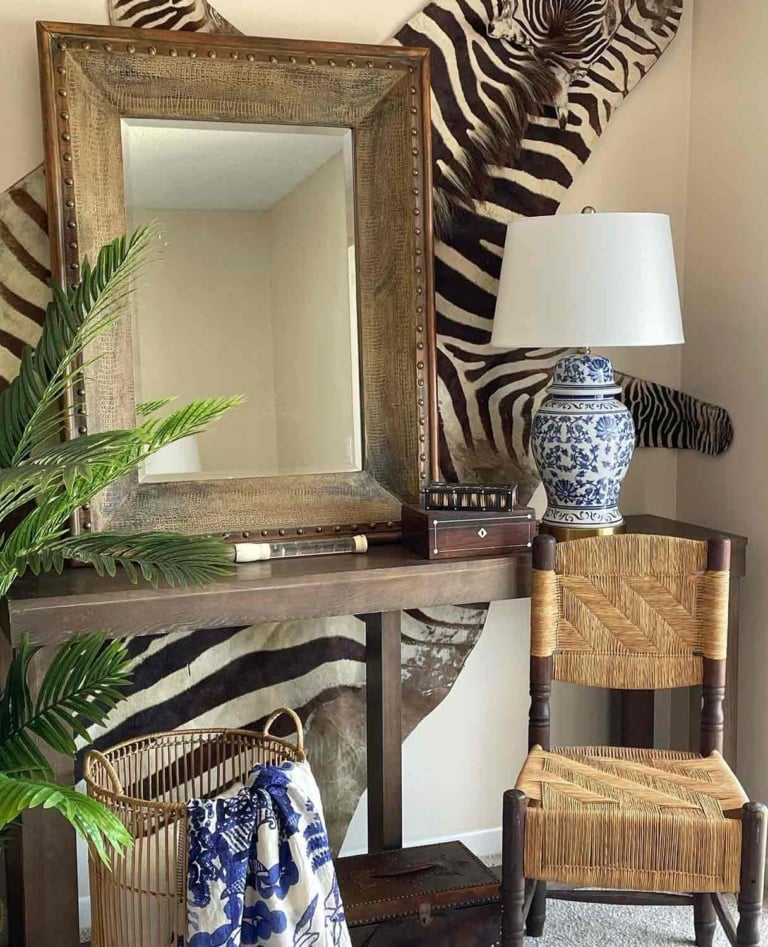 Traditional Style, Dogs & More Fun Await your Approval