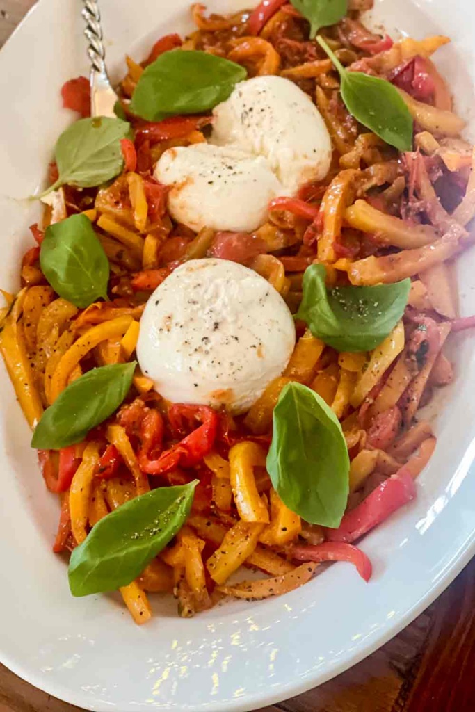 Roasted peppers with buratta