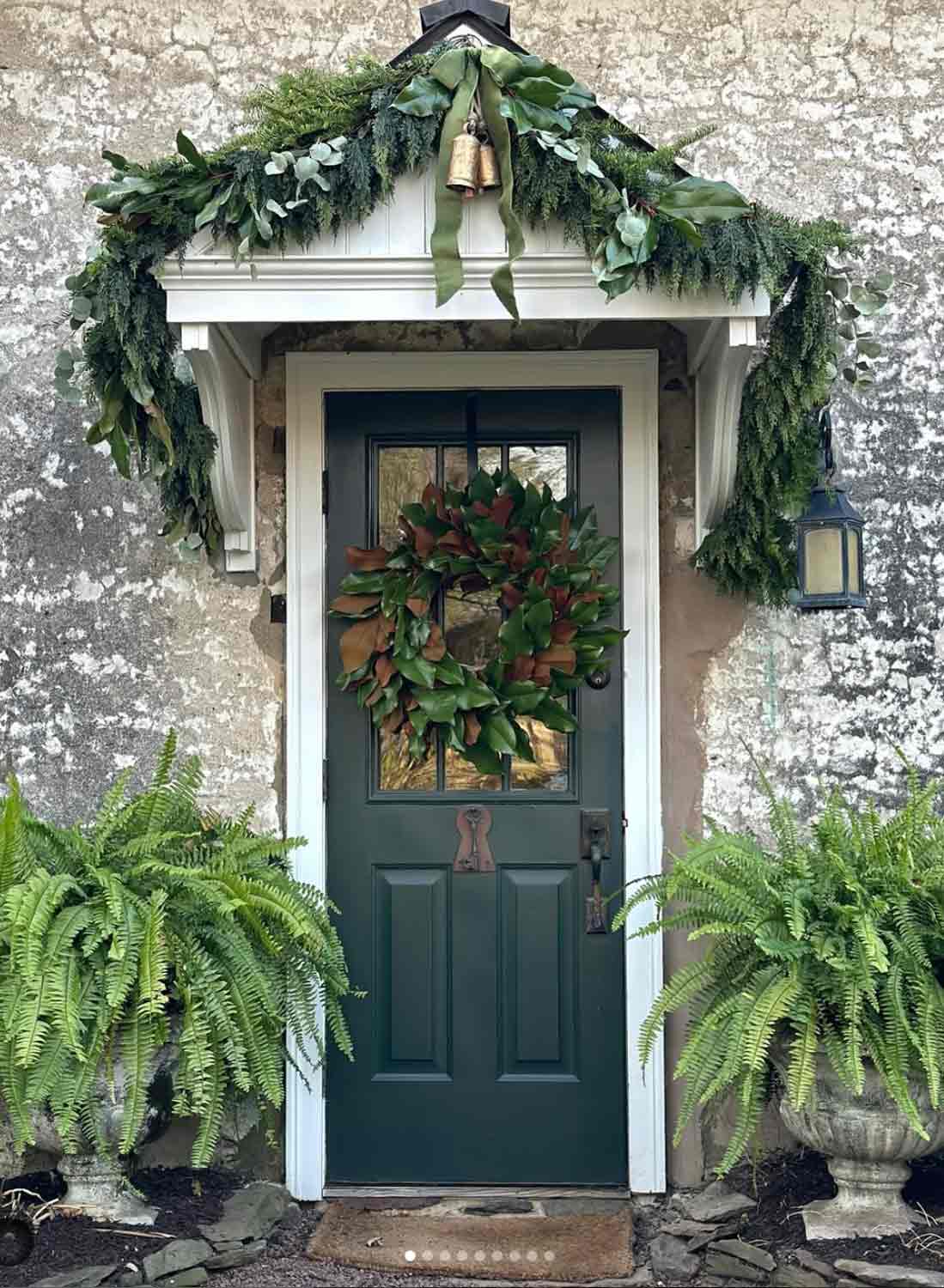 cara brown's home decorated for Christmas on Homeworthy