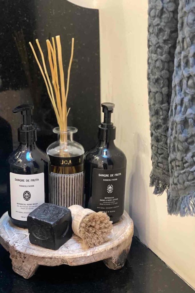 Bathroom Essentials Powder Bath