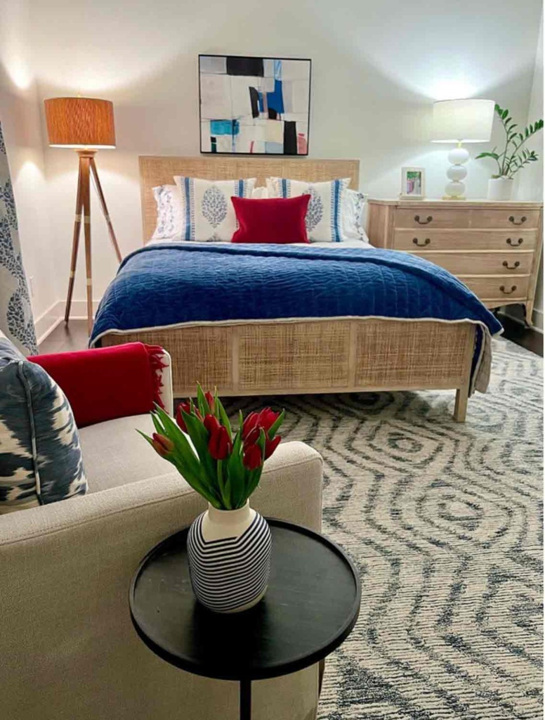 classic casual home beach house guest room