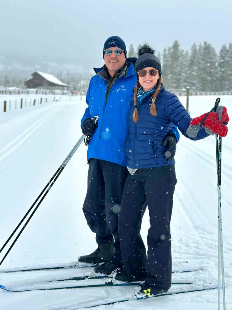 Peaches & Captain Big Shot Skiing