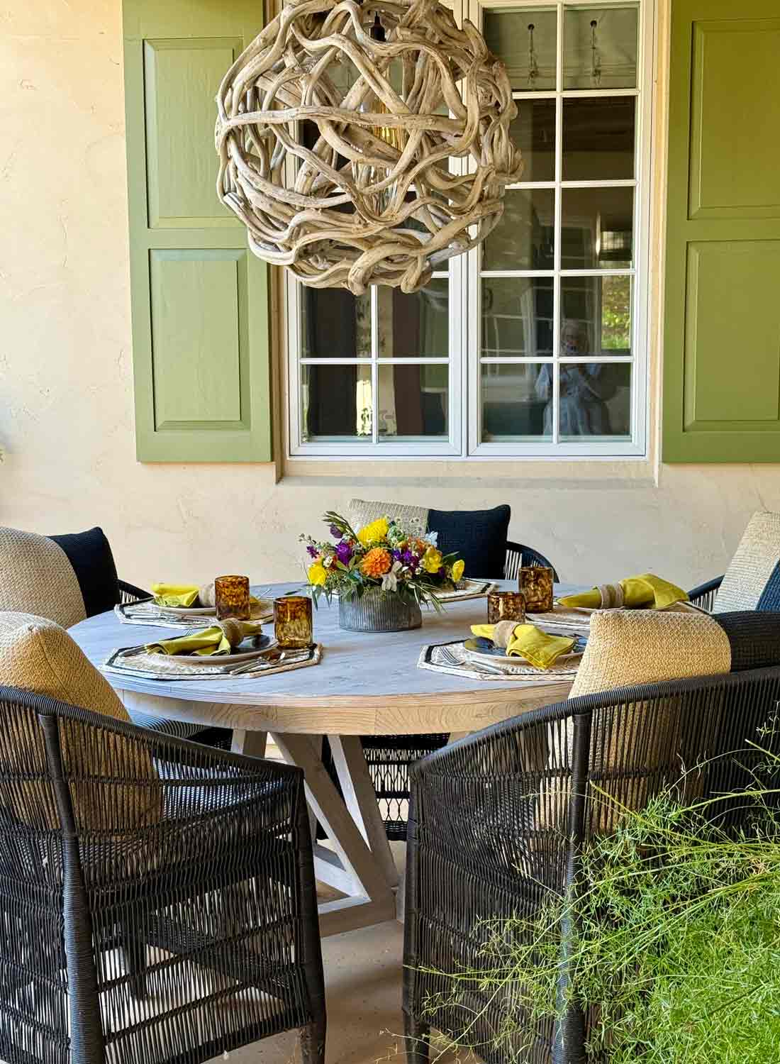 courtyard table set up for brunch for 30