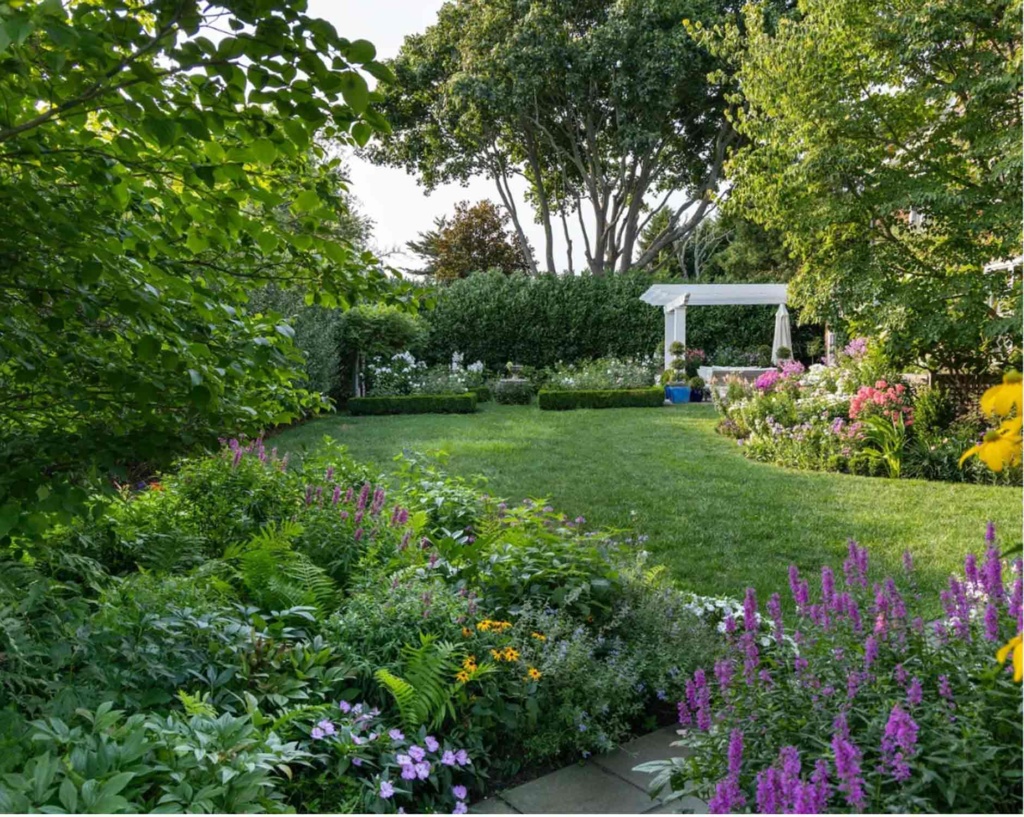 Hamptons Garden featured in Homes and Gardens