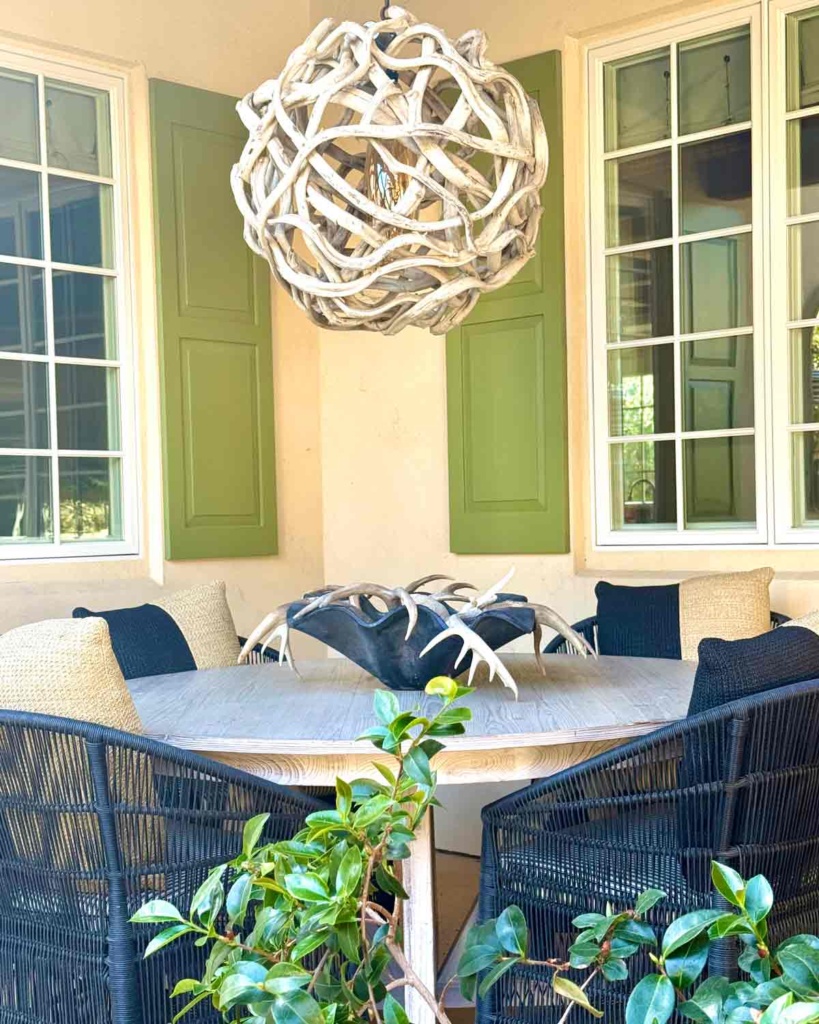 courtyard dining area 2026