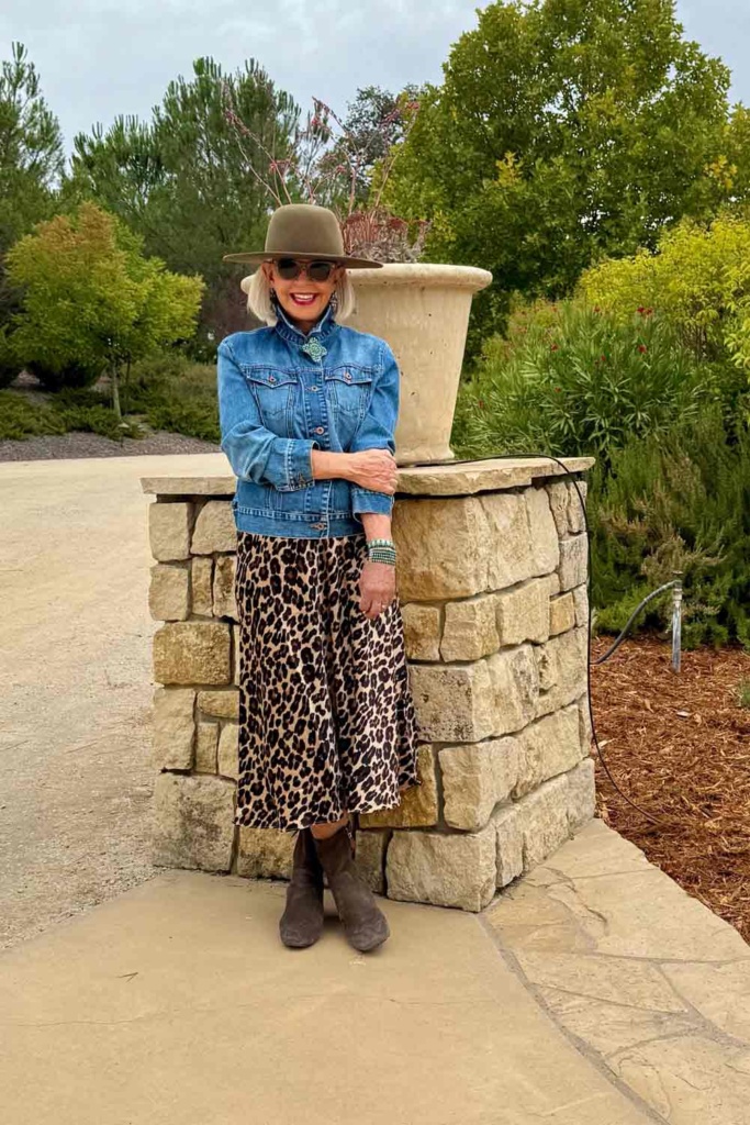 Gap Icon Denim Jacket Chicos Leopard Skirt
