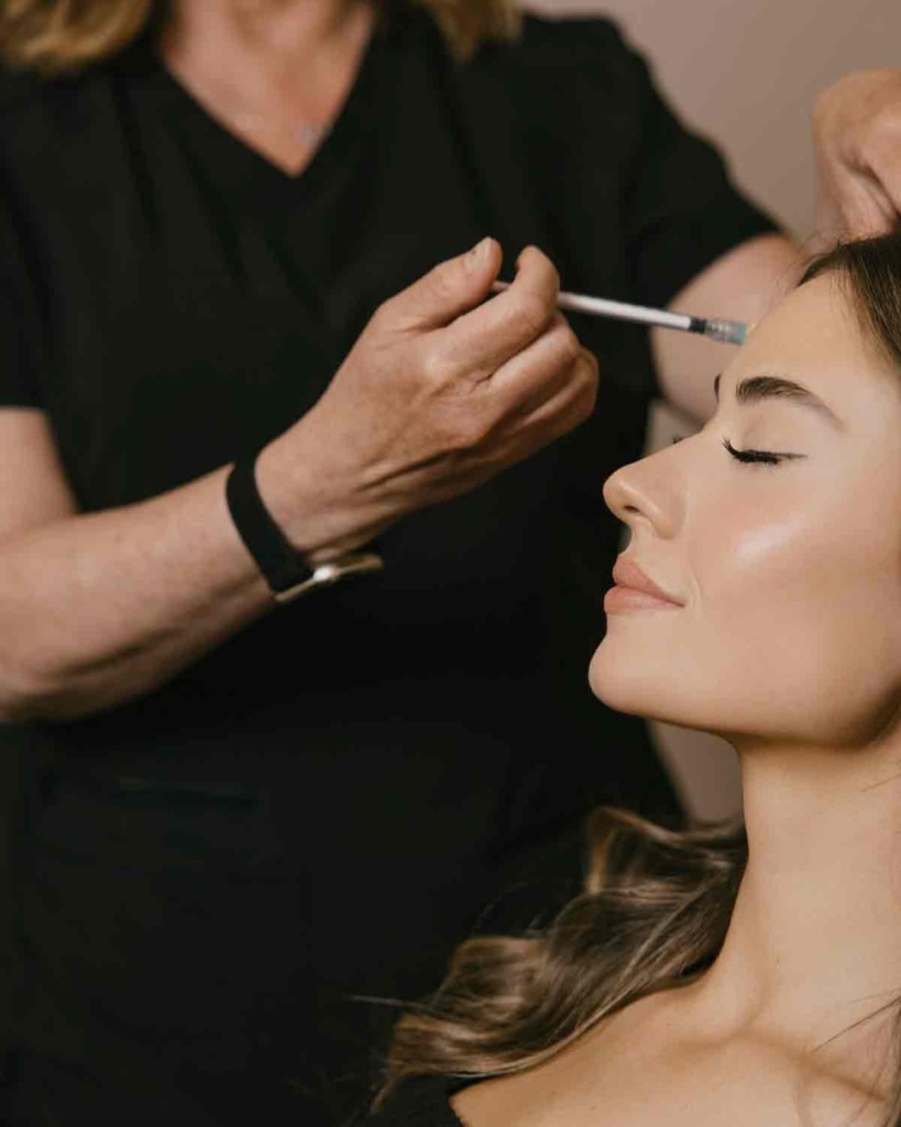 Top Non-Invasive Skin Treatments for Tone, Texture, and Tightness 