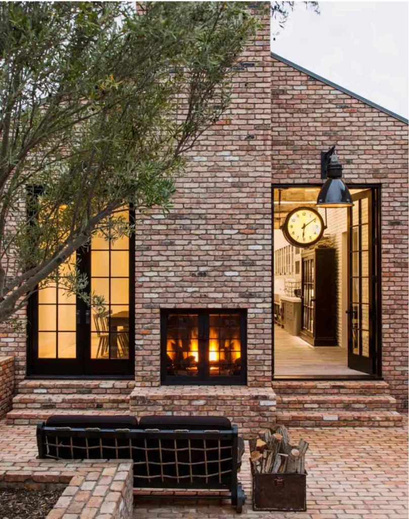 Exterior Diane Keaton's Sullivan Canyon Home