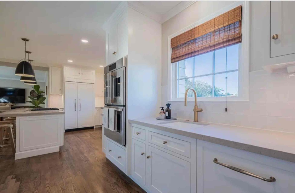 colonial revival kitchen